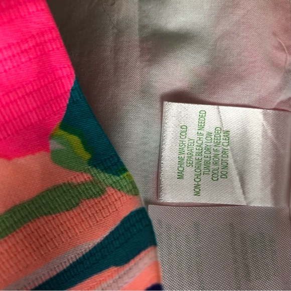 COPY - Lilly Pulitzer Cathy Shift in Exotic Garden Size 12 - Picture 15 of 16